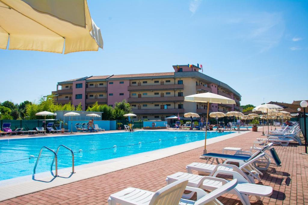 Aparthotel Costa Paradiso Лідо-Адріано Екстер'єр фото