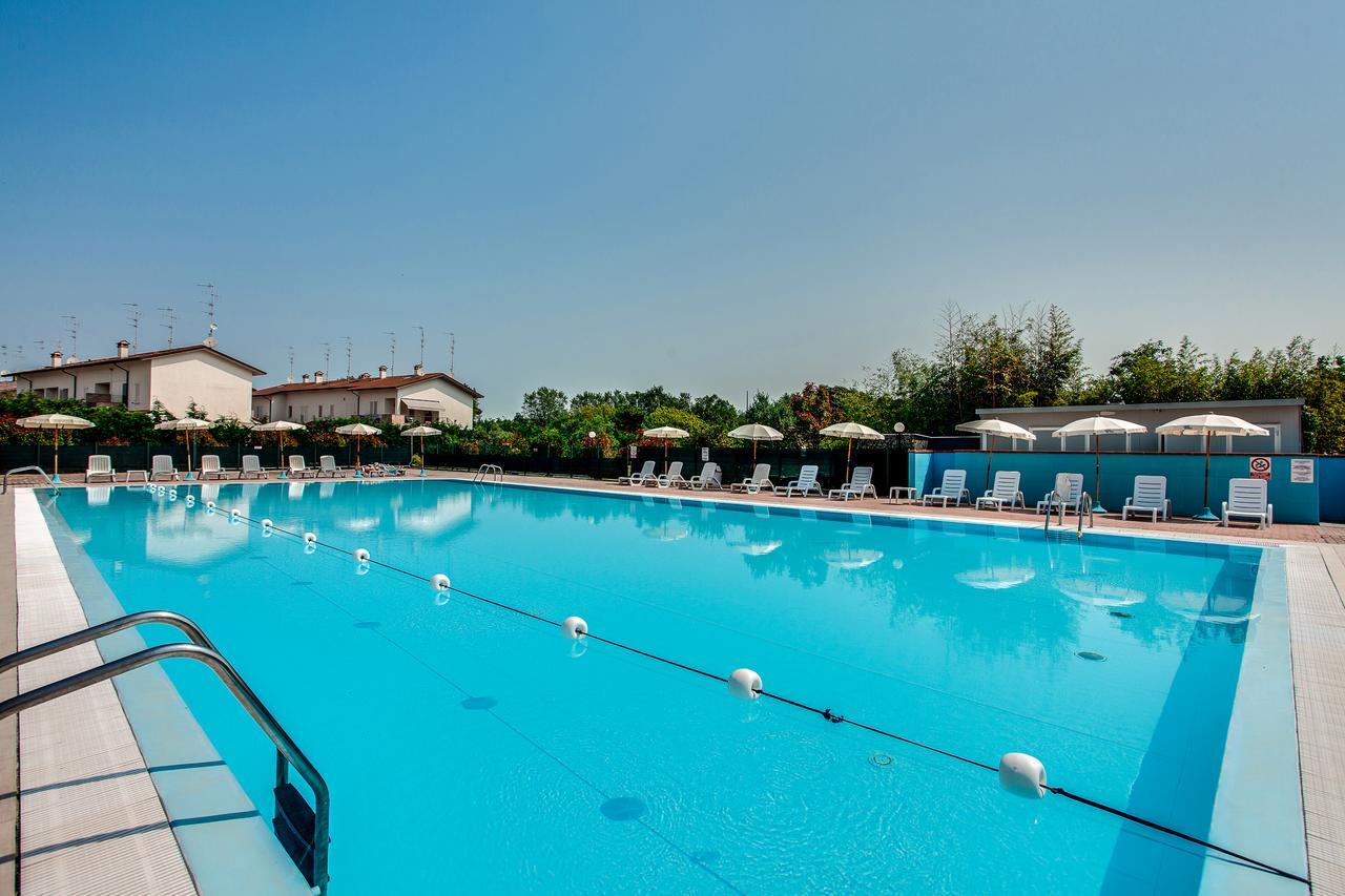 Aparthotel Costa Paradiso Лідо-Адріано Екстер'єр фото