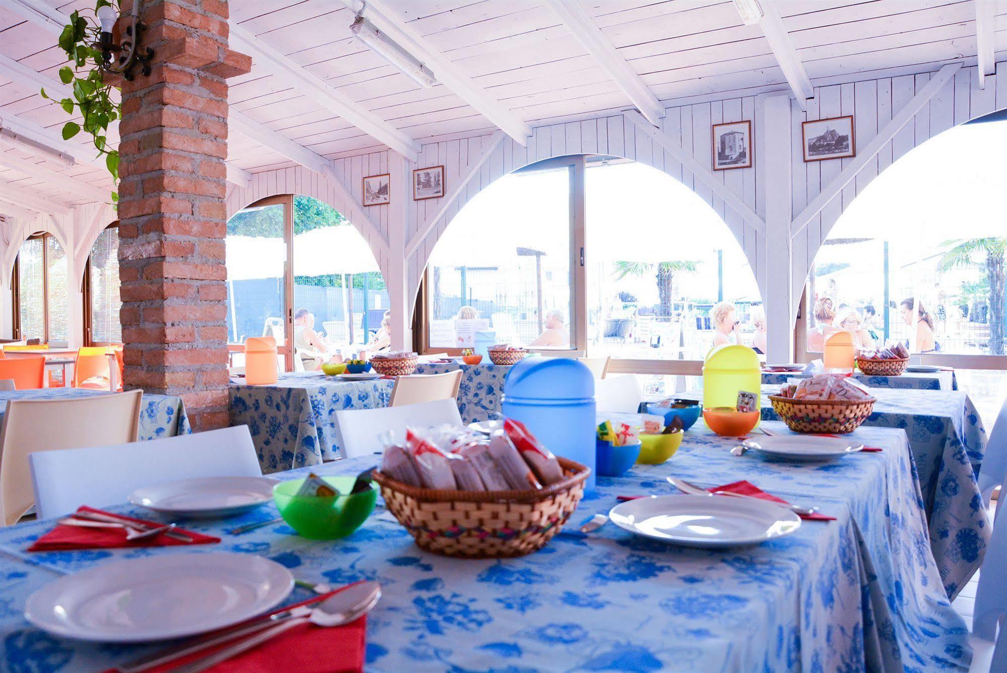 Aparthotel Costa Paradiso Лідо-Адріано Екстер'єр фото